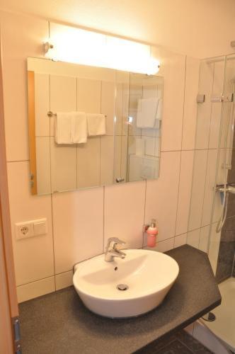 Inwest Hotel Garni Crailsheim Exterior photo